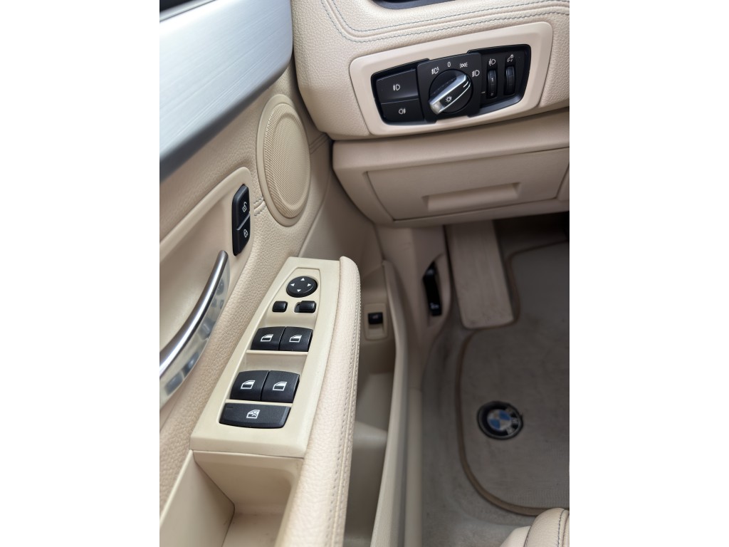 BMW 225i 14