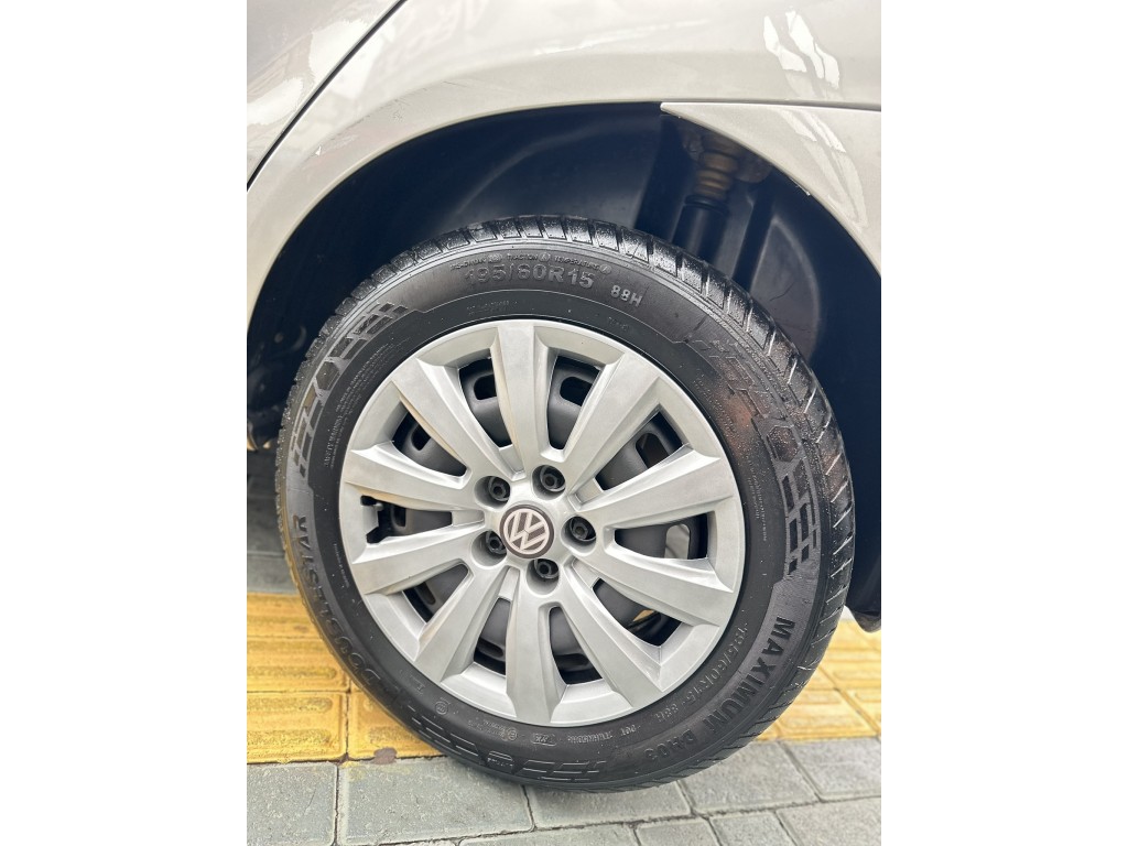 Volkswagen Fox 17