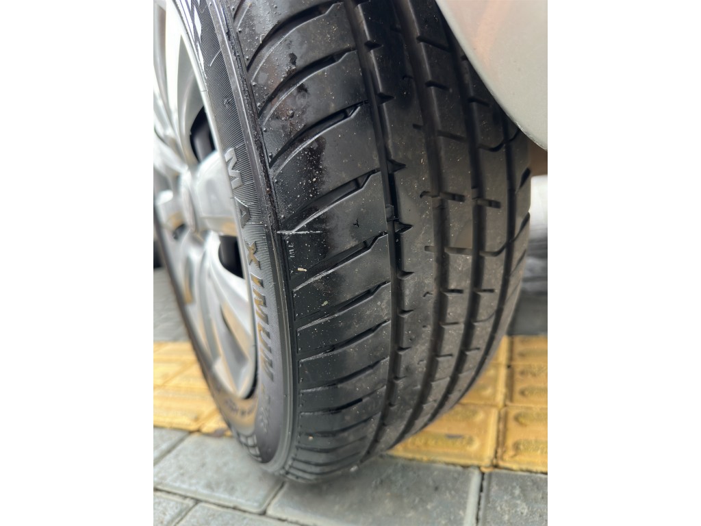 Volkswagen Fox 18