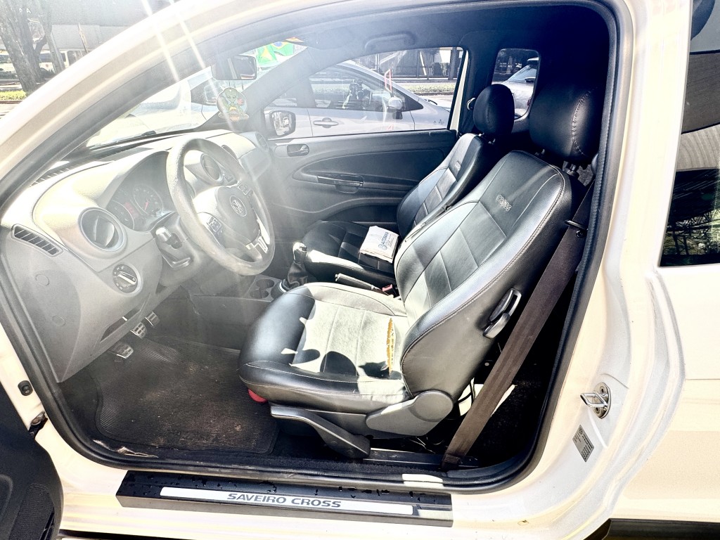 Volkswagen Saveiro 11