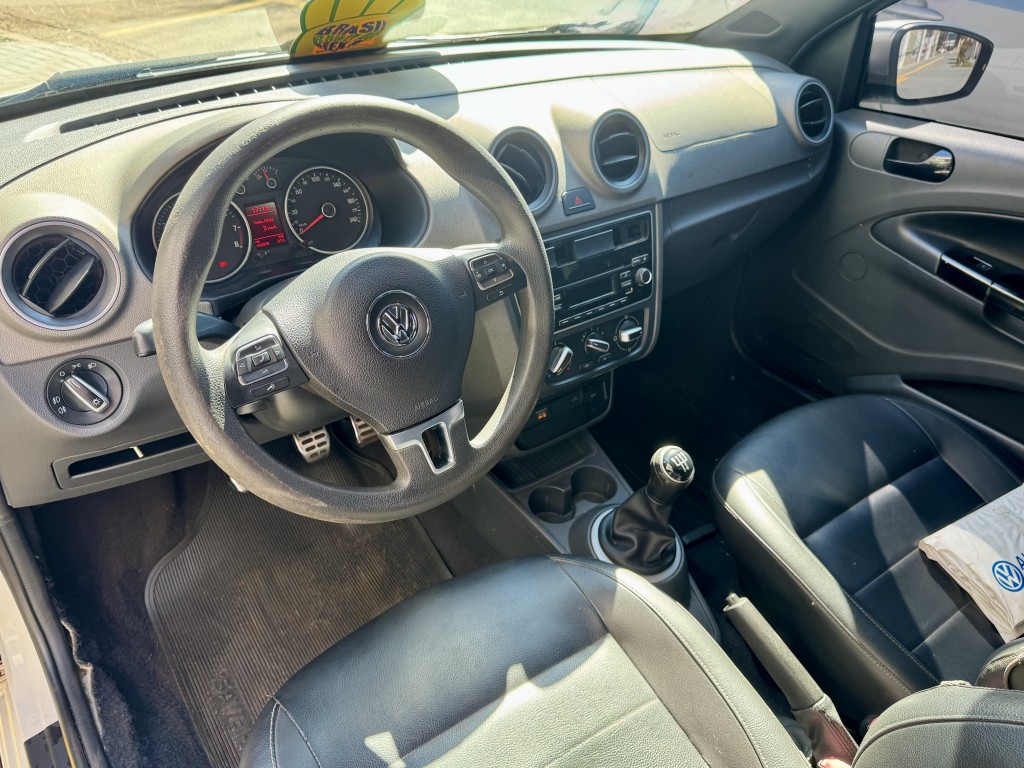 Volkswagen Saveiro 10
