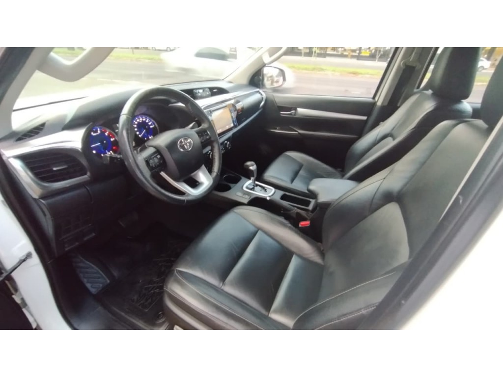 Toyota Hilux 15
