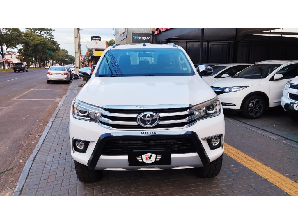 Toyota Hilux 3