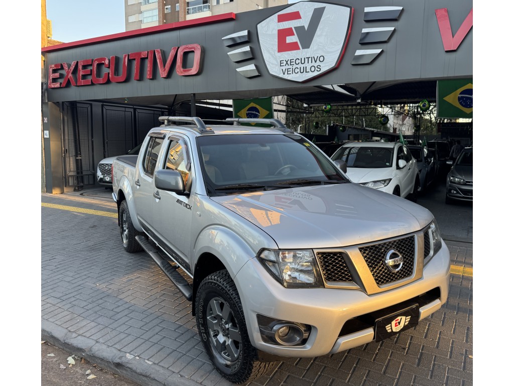 NISSAN FRONTIER SV AT.CD 4X4 2.5 TB DIESEL MEC. 2015