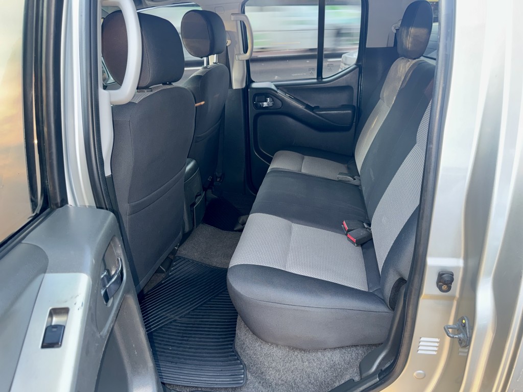 Nissan Frontier 15