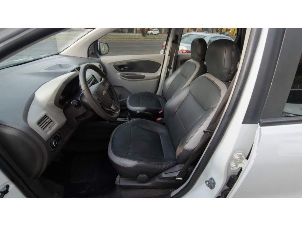 Chevrolet SPIN 13