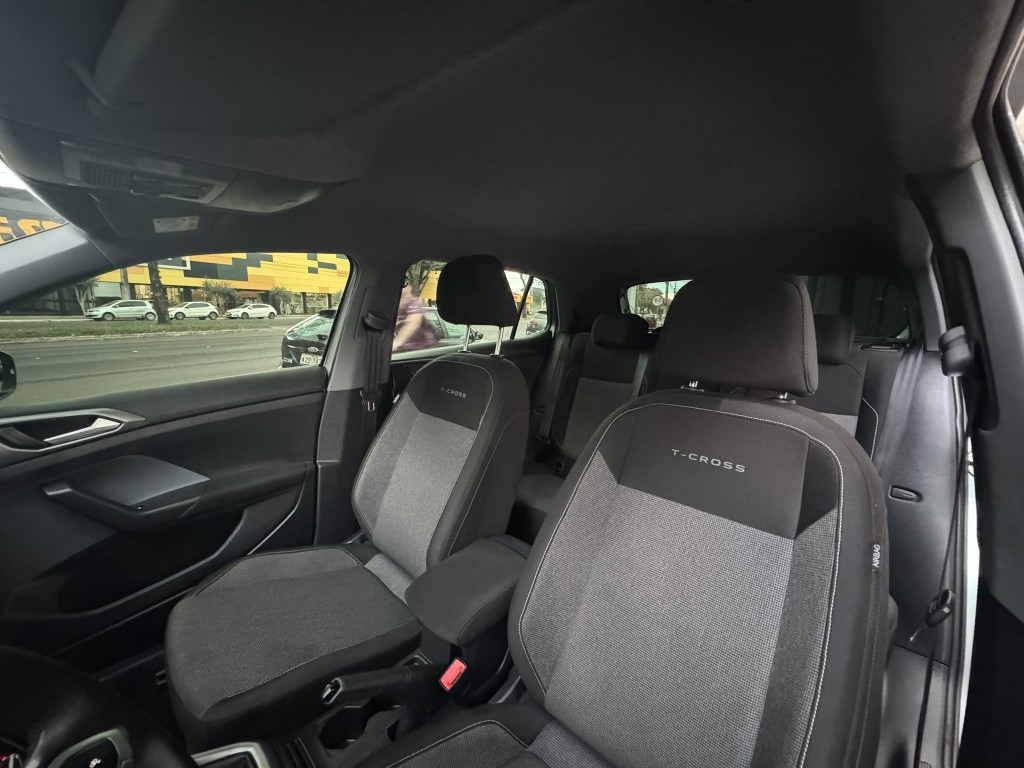 Volkswagen T-Cross 10