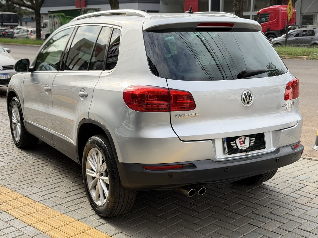 Volkswagen TIGUAN 6