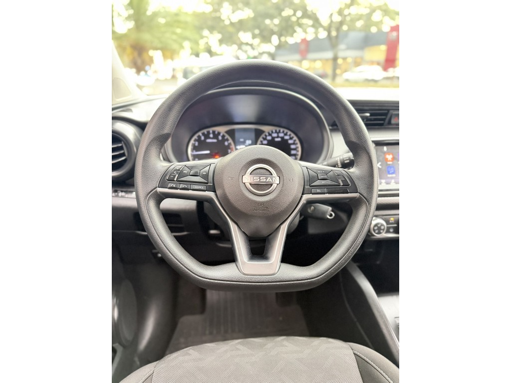 Nissan KICKS 12