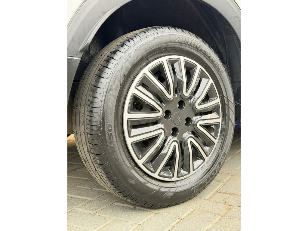 Nissan KICKS 20