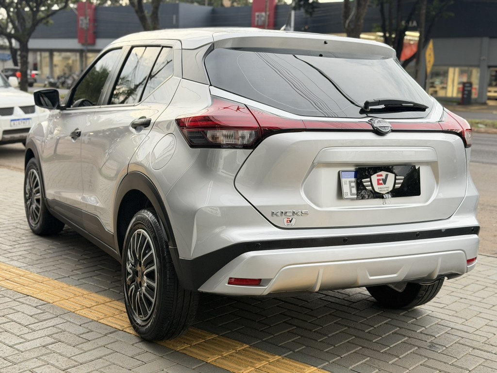 Nissan KICKS 7