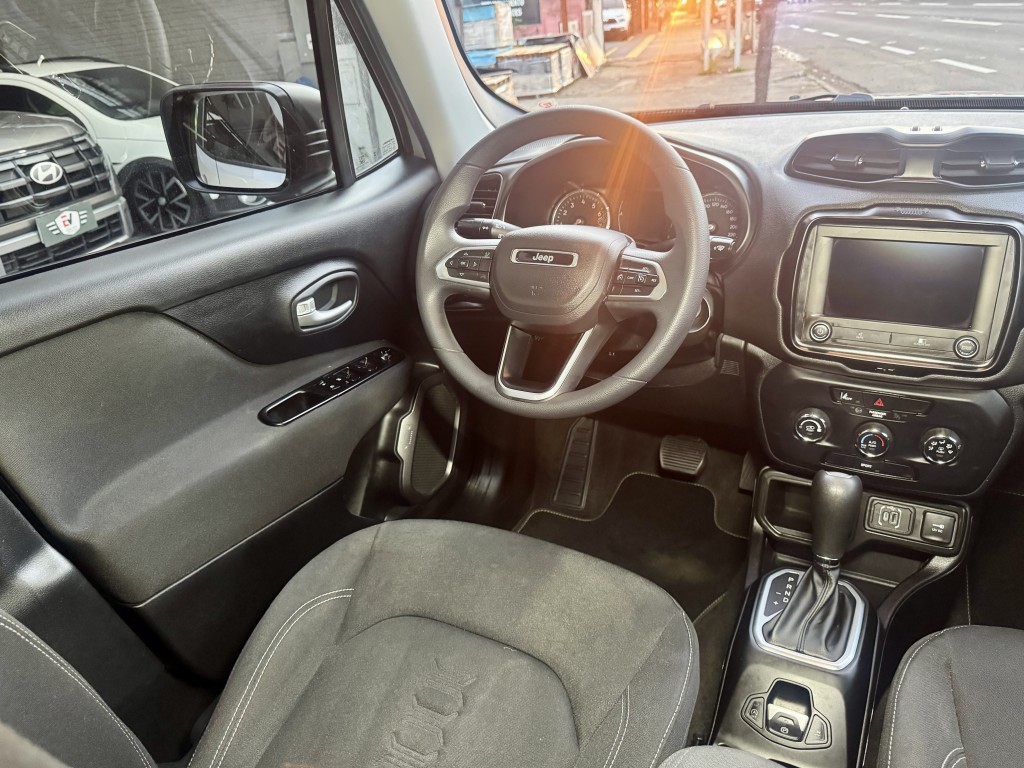 Jeep Renegade 17