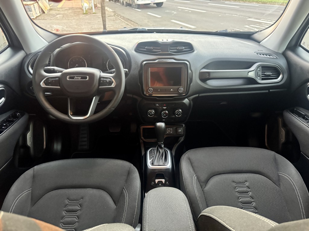 Jeep Renegade 10