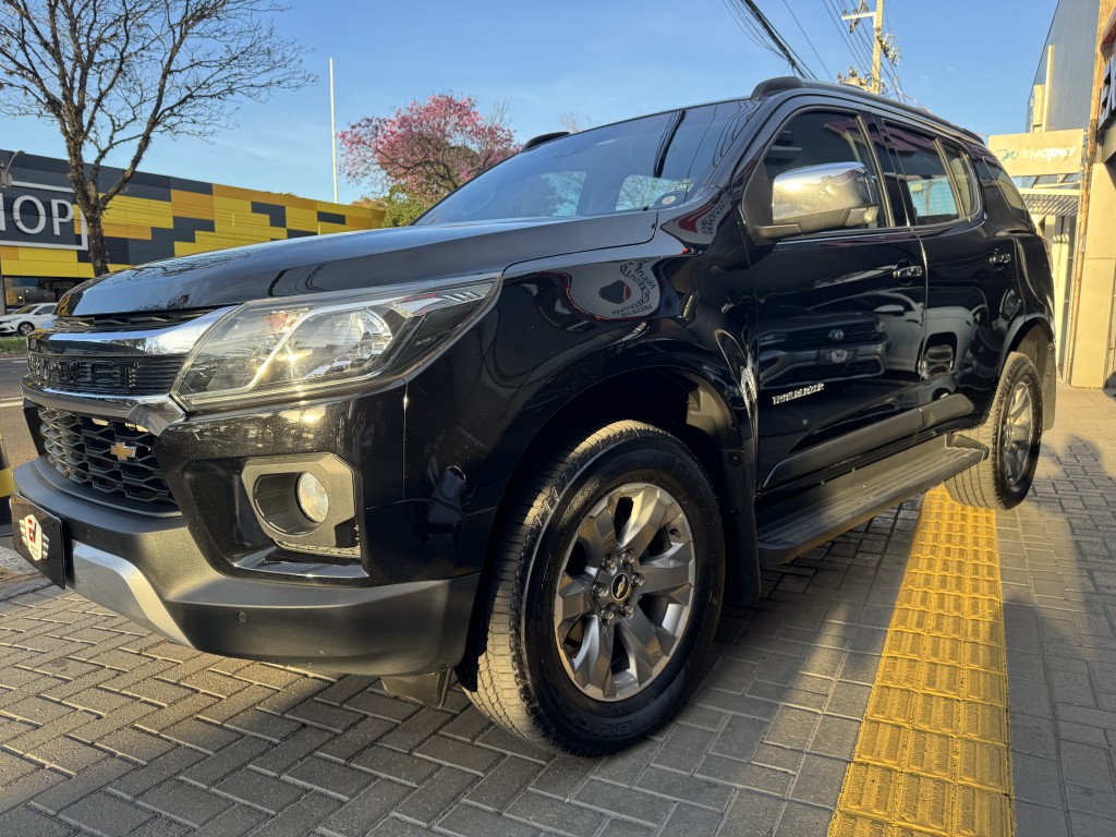 Chevrolet TRAILBLAZER 4
