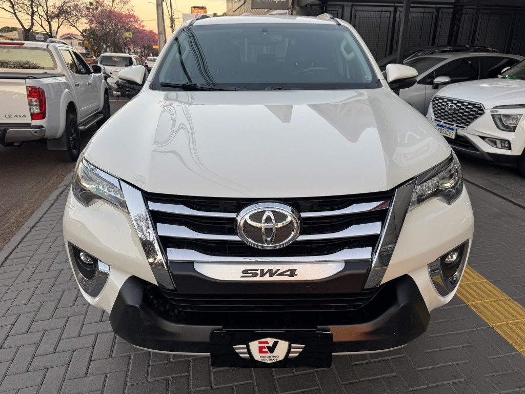Toyota Hilux 3
