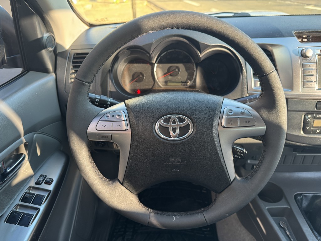 Toyota Hilux 18