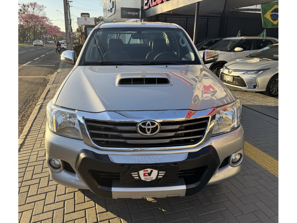 Toyota Hilux 3