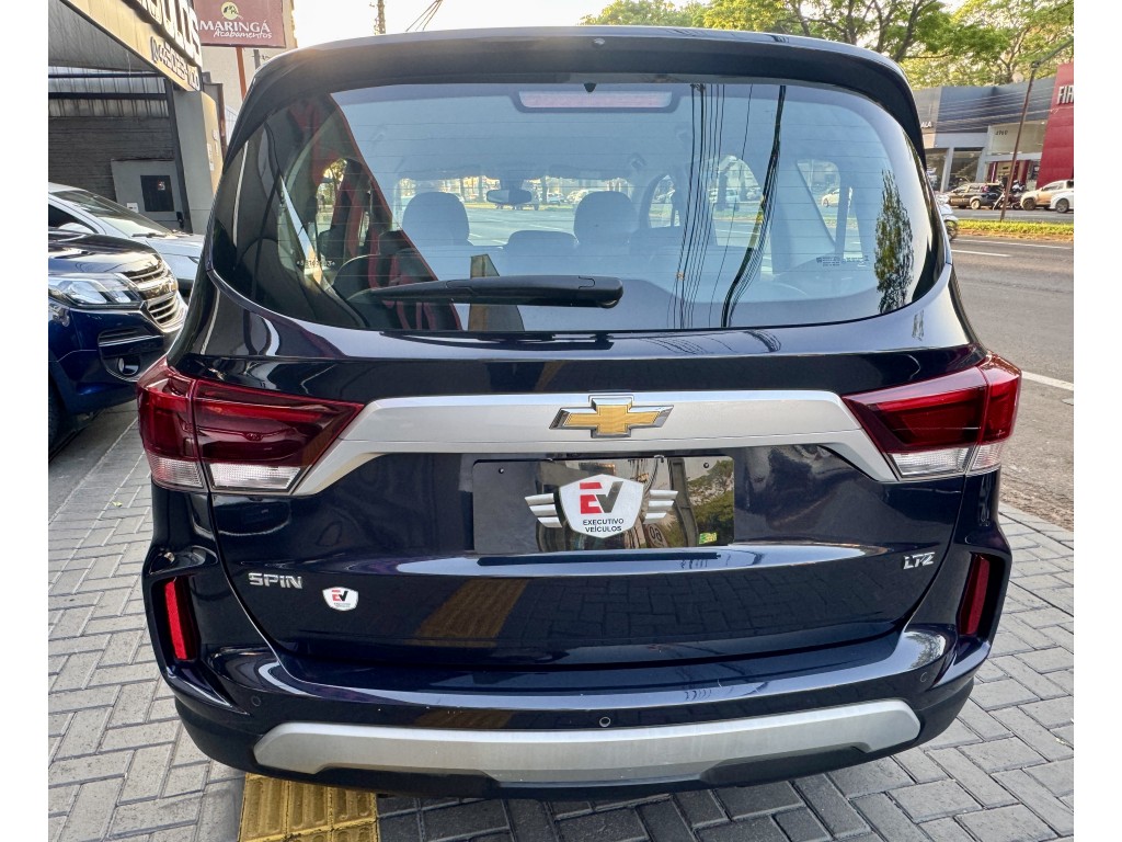 Chevrolet SPIN 7