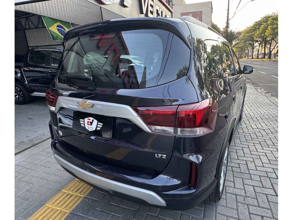 Chevrolet SPIN 8