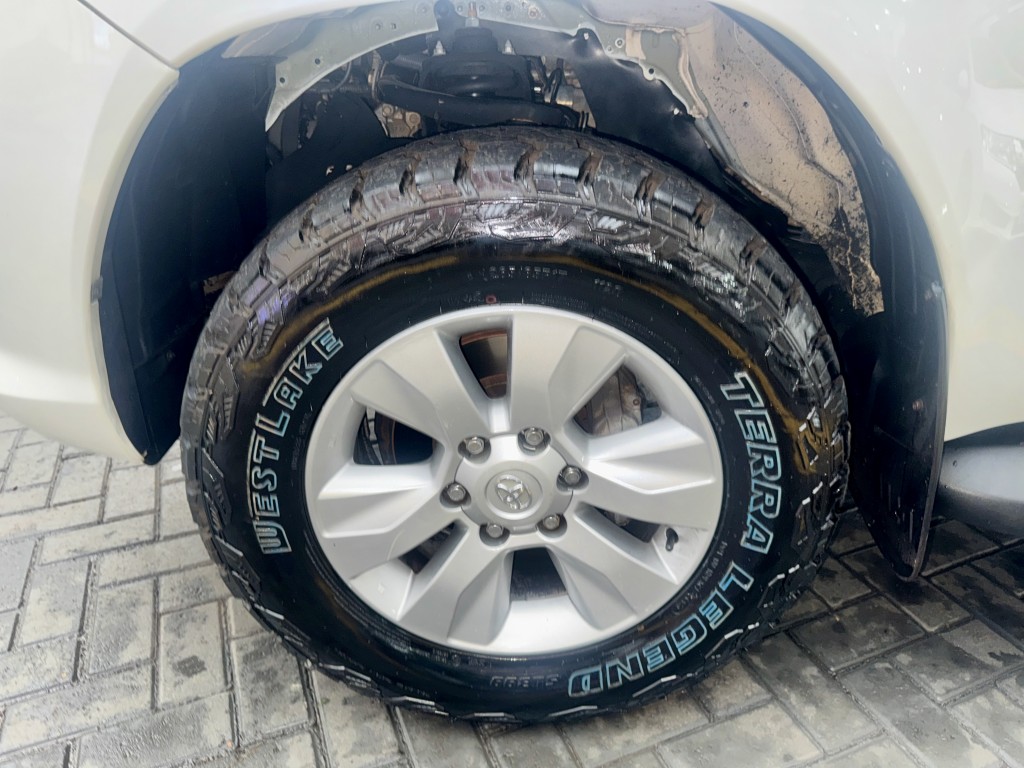 Toyota Hilux 20