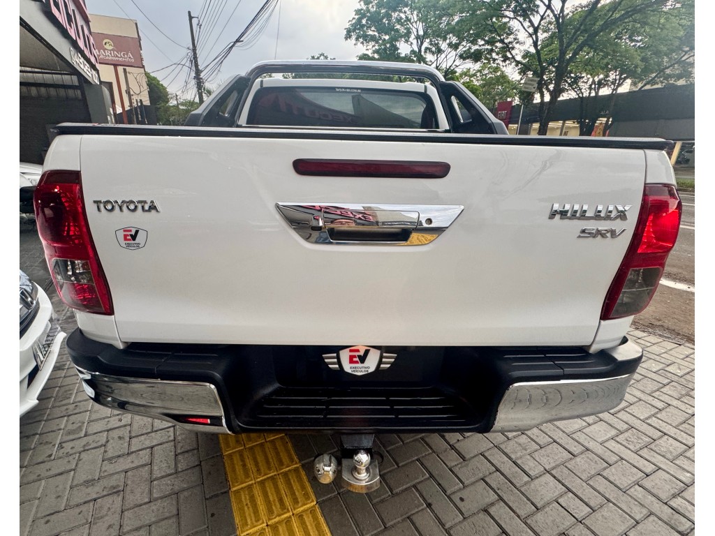 Toyota Hilux 7