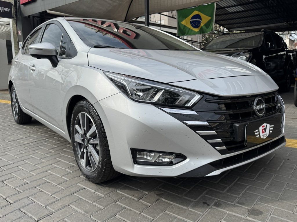 Nissan VERSA 2
