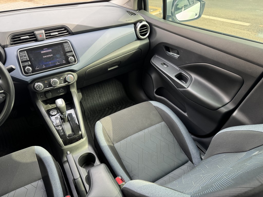 Nissan VERSA 11