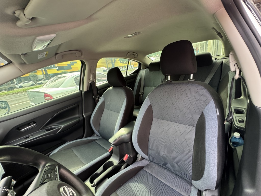 Nissan VERSA 15