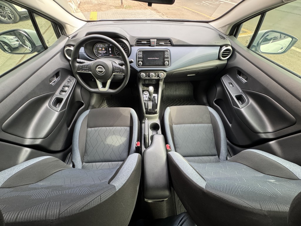 Nissan VERSA 10