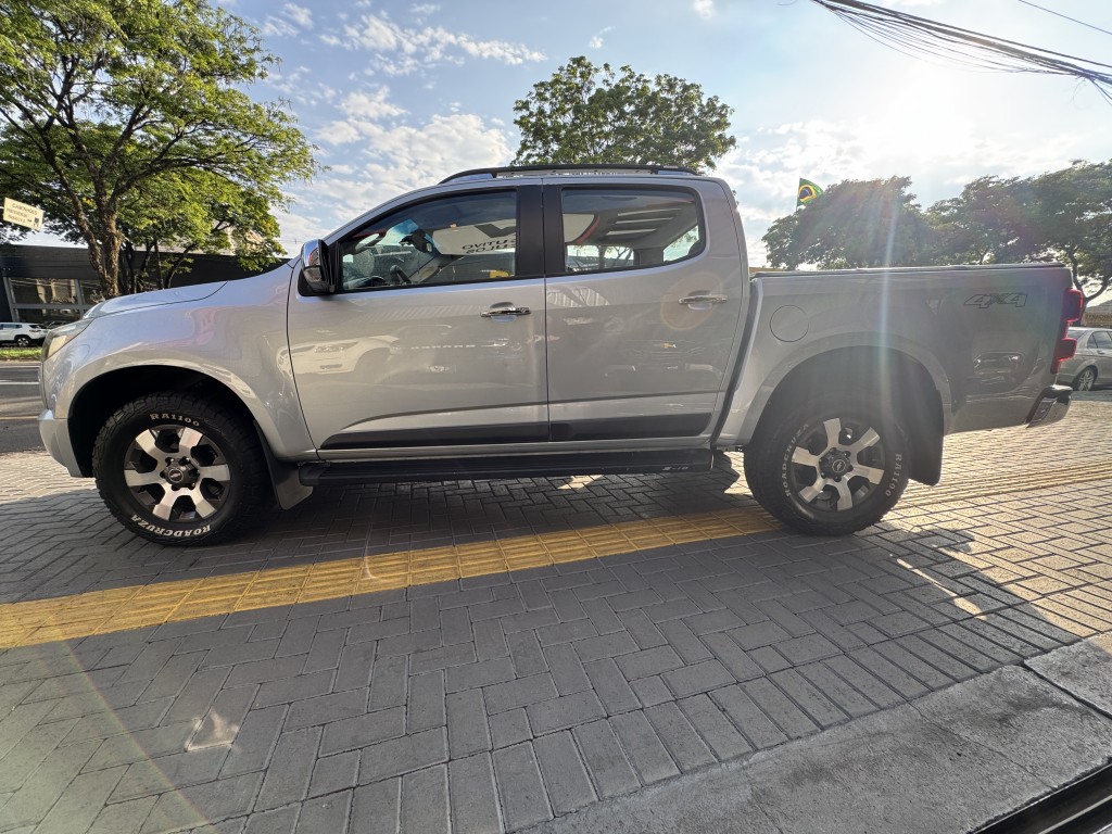 Chevrolet S10 4