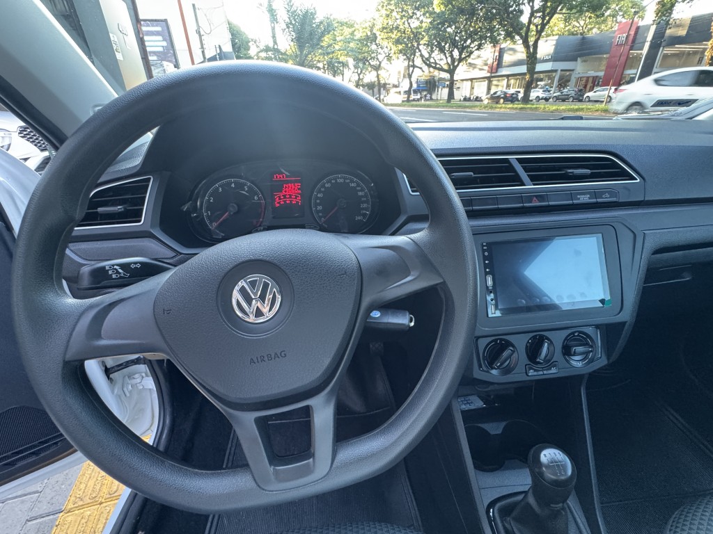 Volkswagen Saveiro 10