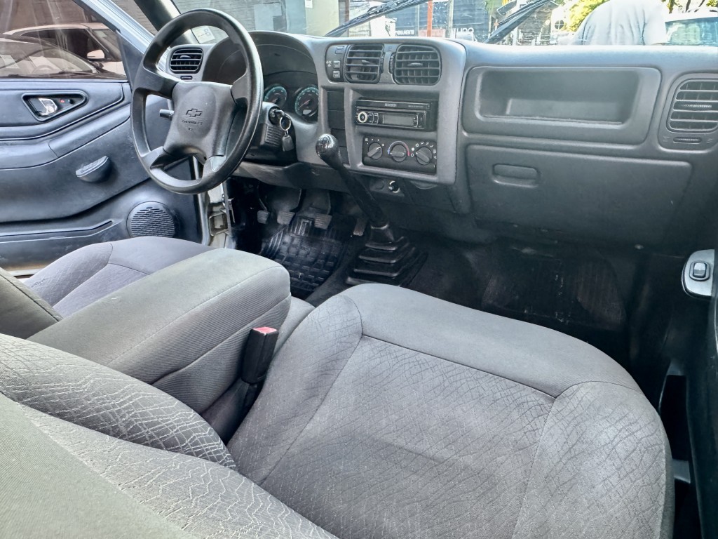 Chevrolet S10 11