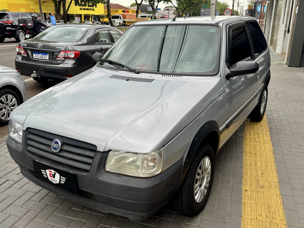 Fiat Uno 4