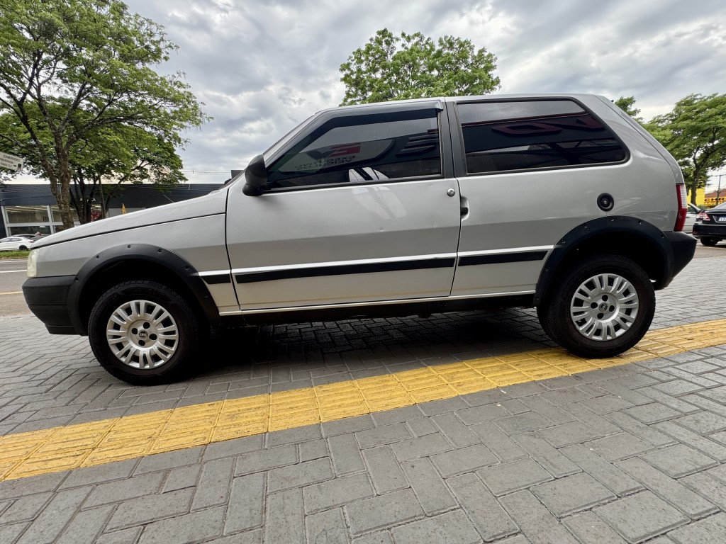 Fiat Uno 5