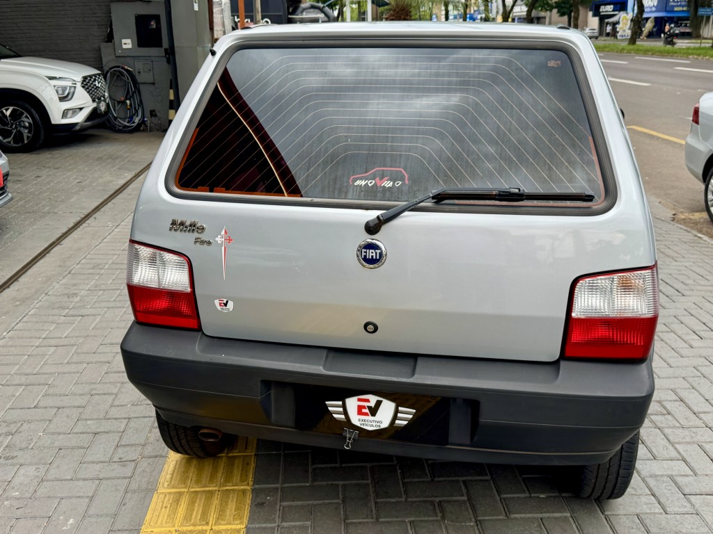 Fiat Uno 7