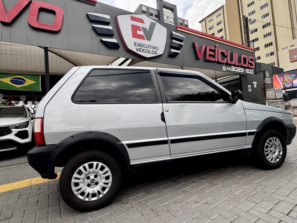 Fiat Uno 9