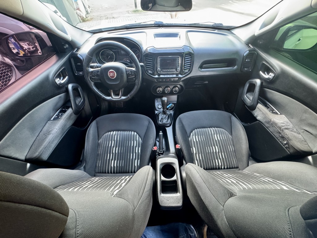 Fiat Toro 10
