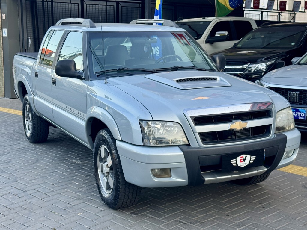 Chevrolet S10 2