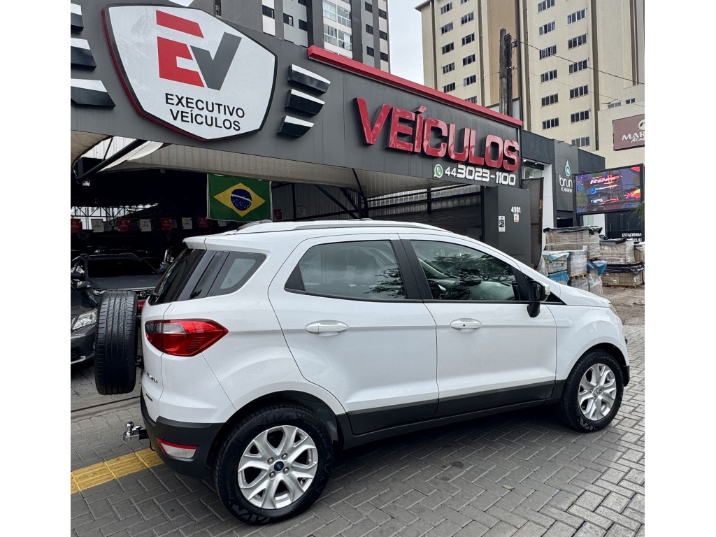 Ford EcoSport 9