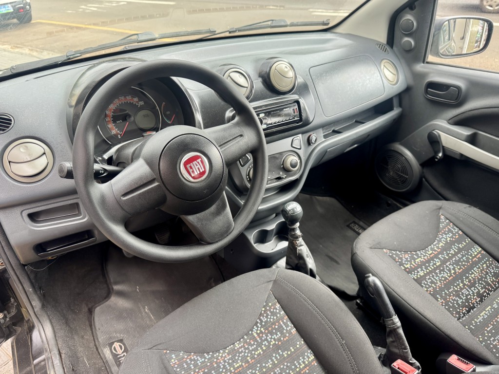 Fiat UNO 11