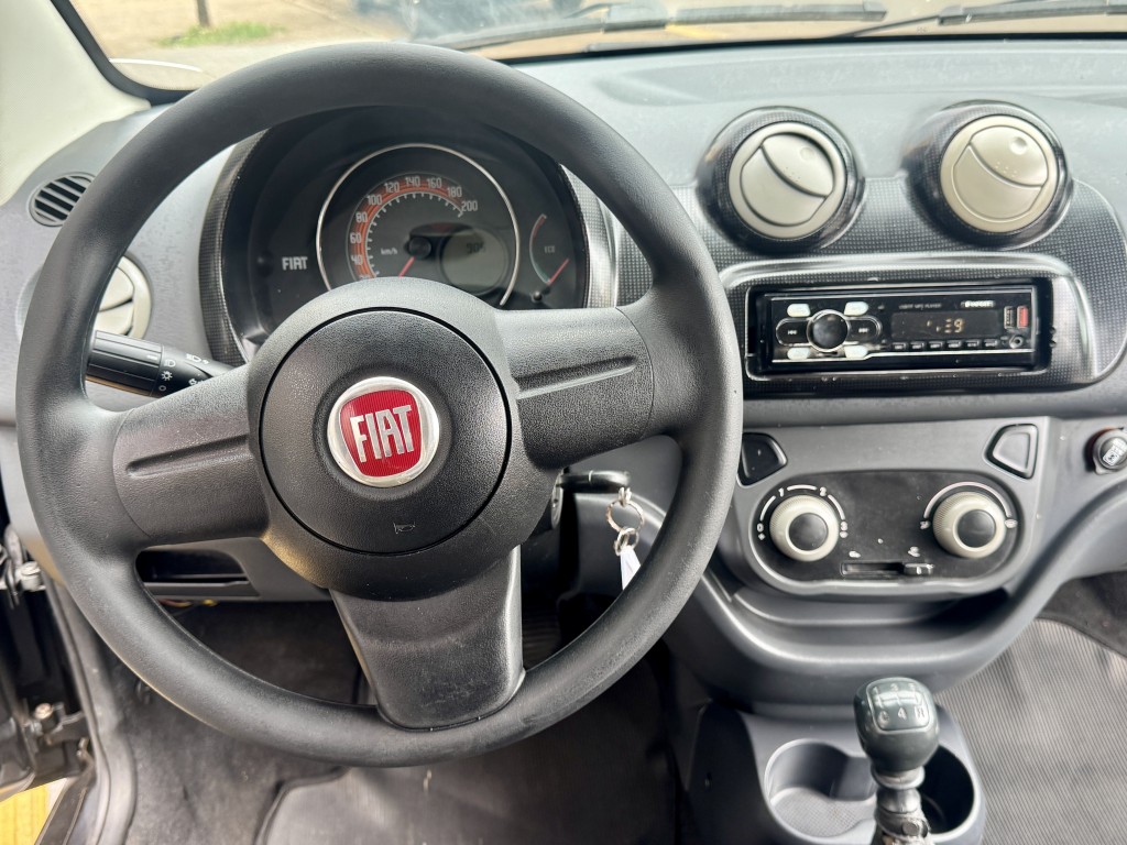 Fiat UNO 12
