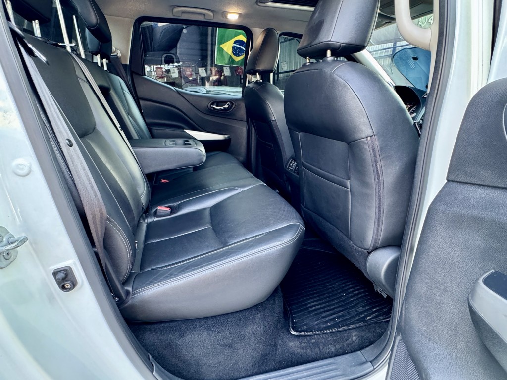 Nissan Frontier 16