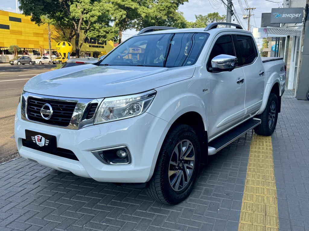 Nissan Frontier 4