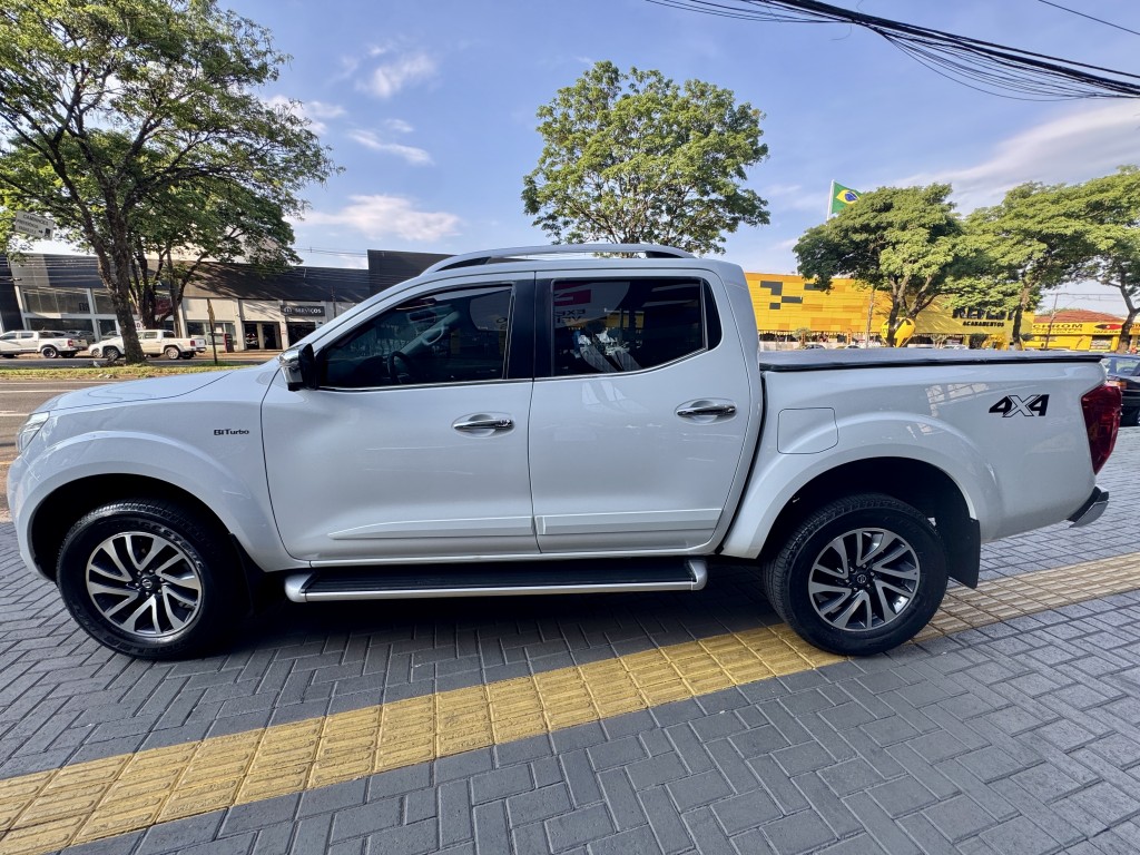 Nissan Frontier 5