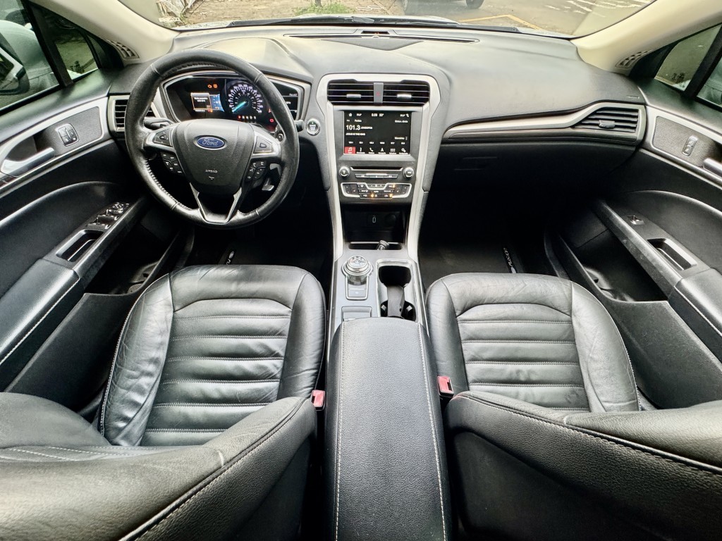 Ford Fusion 11
