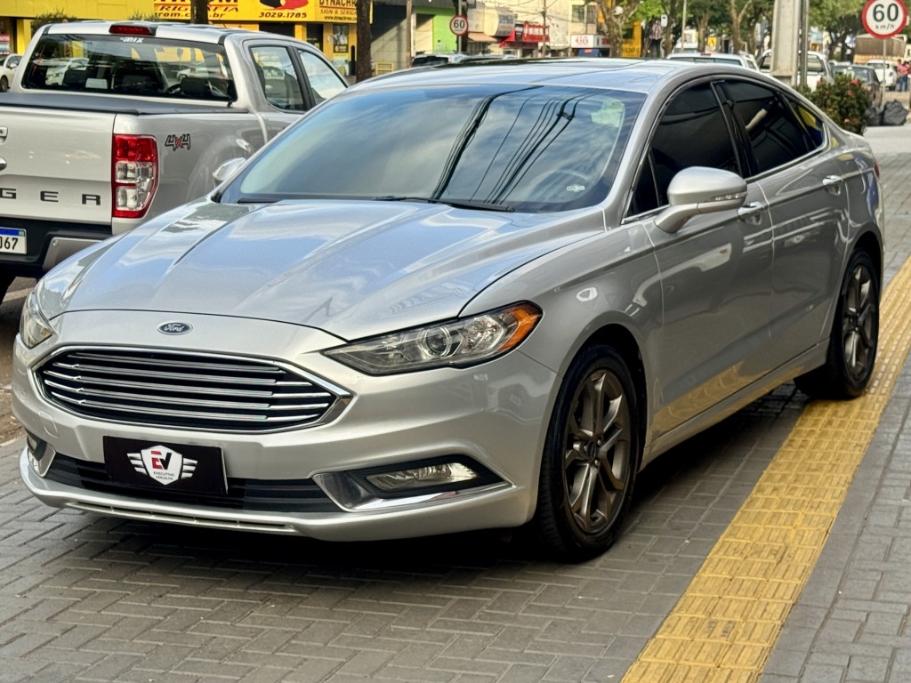 Ford Fusion 4