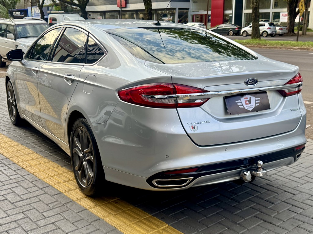 Ford Fusion 6